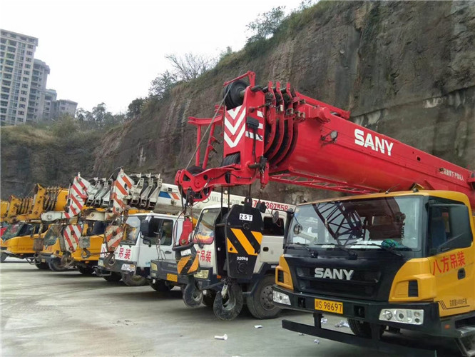 甘洛县吊车出租按什么计费？台班费、单次费、里程费怎么算？